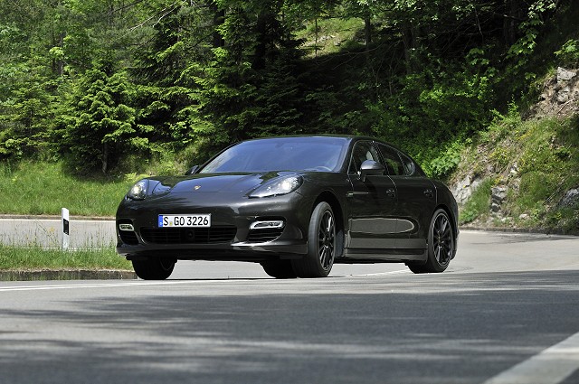 Car Reviews | Porsche Panamera Turbo S | CompleteCar.ie