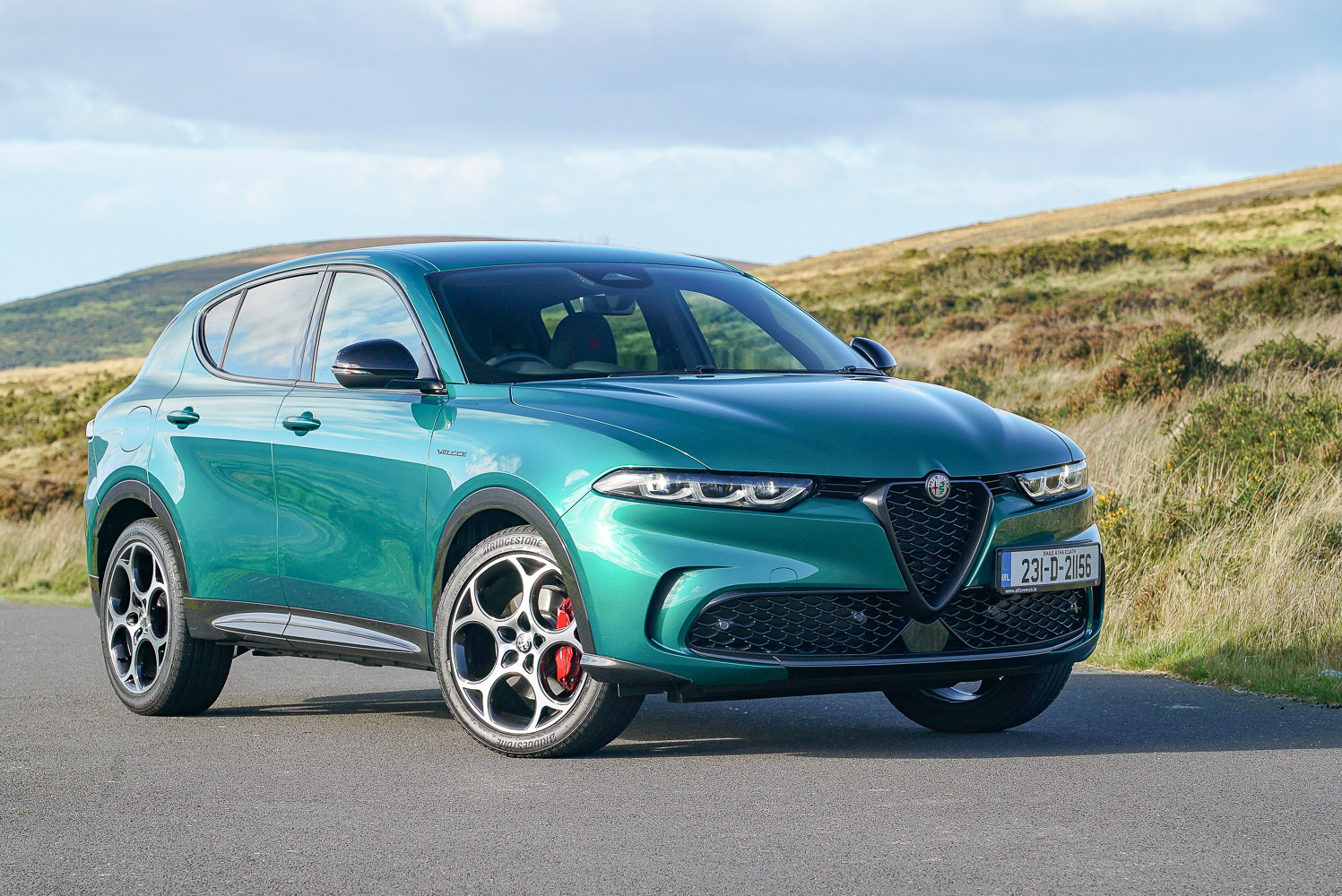 Car Reviews | Alfa Romeo Tonale | CompleteCar.ie