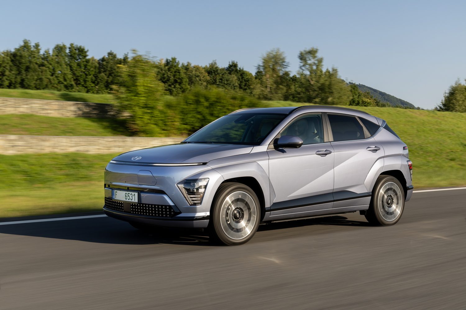 Car Reviews | Hyundai Kona Electric 65kWh (2023) | CompleteCar.ie