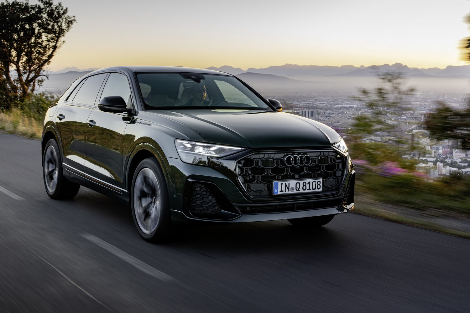Car Reviews | Audi Q8 (2024) | CompleteCar.ie