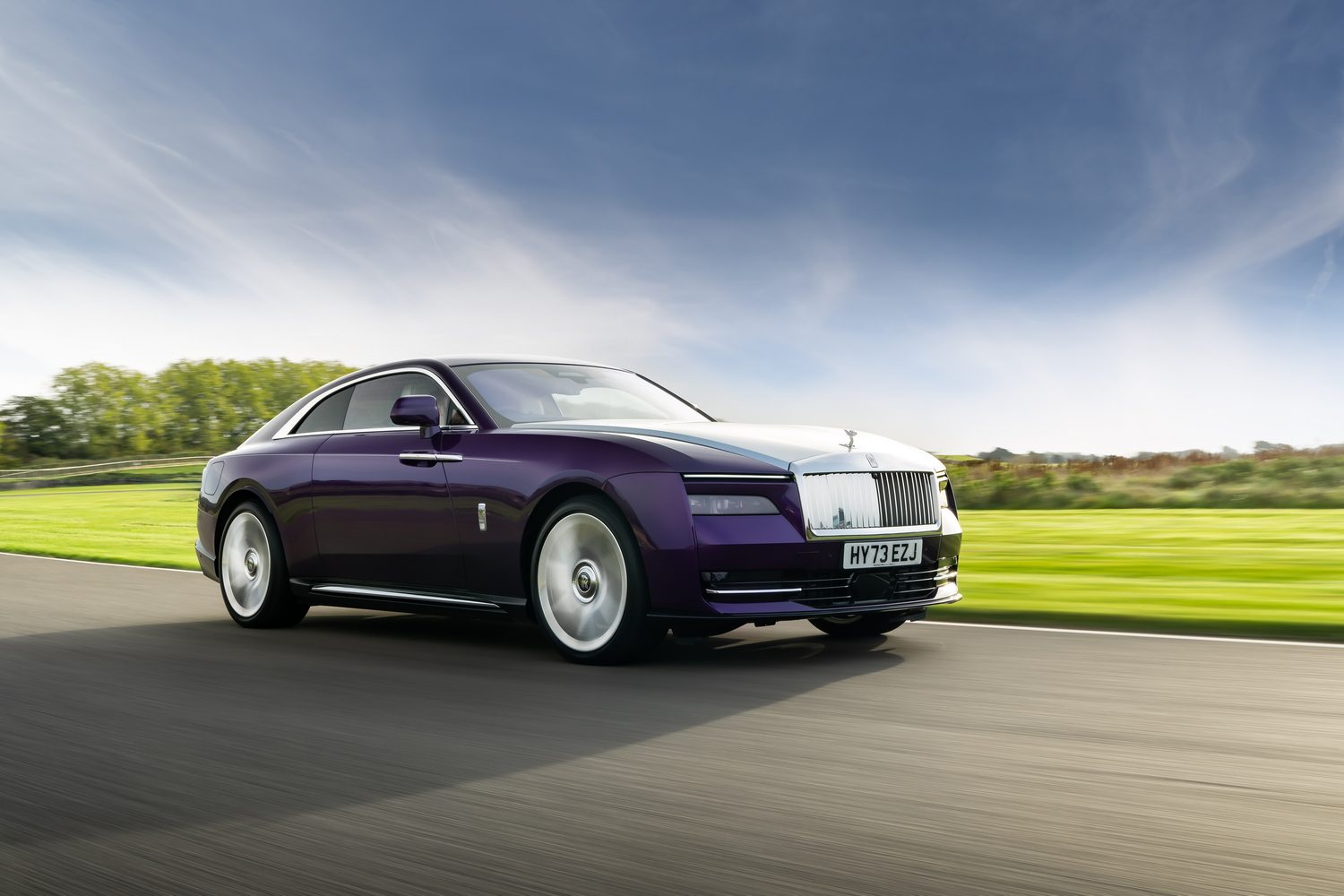 Car Reviews | Rolls-Royce Spectre (2023) | CompleteCar.ie