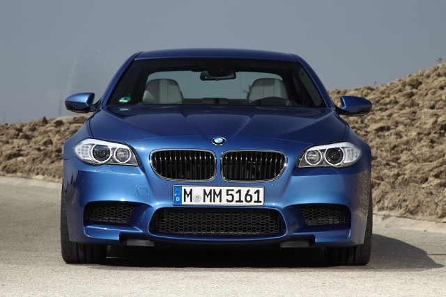 Car Reviews | BMW M5 | CompleteCar.ie