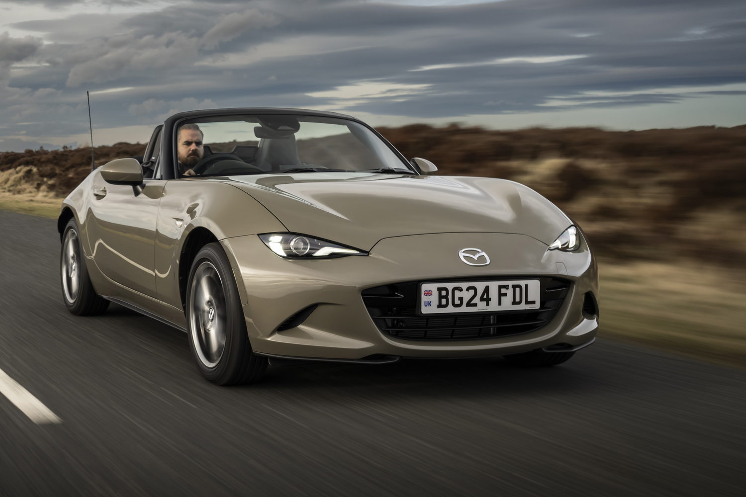 Car Reviews | Mazda MX-5 1.5 (2024) | CompleteCar.ie