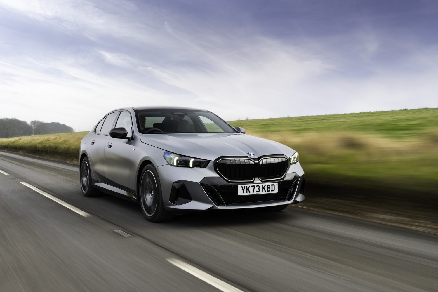 Car Reviews | BMW 550e xDrive (2024) | CompleteCar.ie