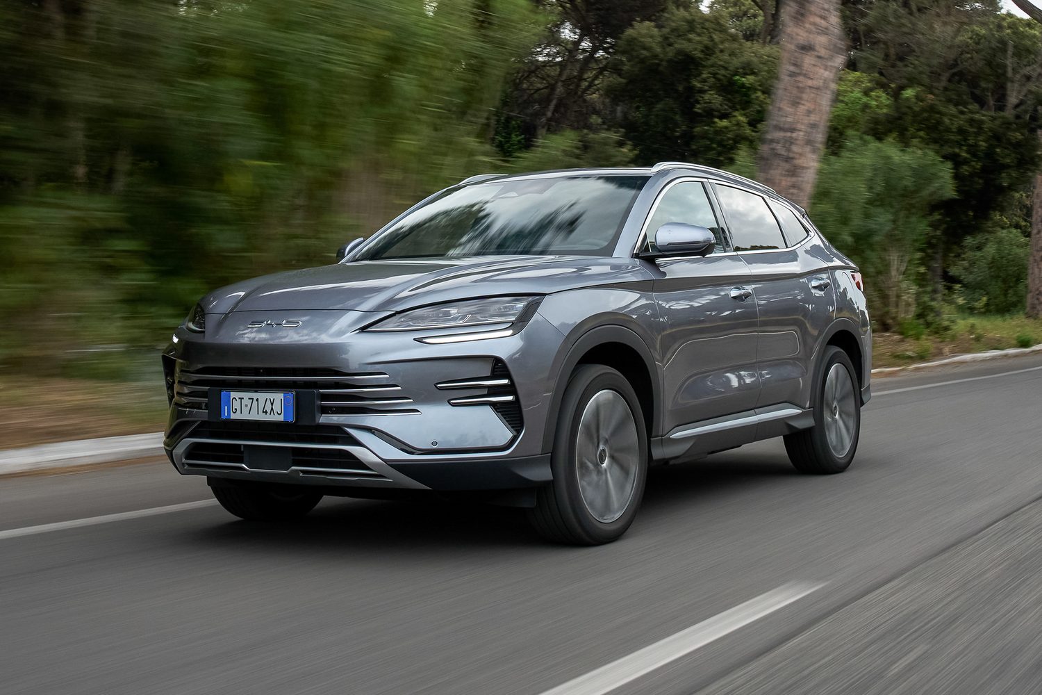 Car Reviews | BYD Seal U DM-i AWD PHEV (2024) | CompleteCar.ie