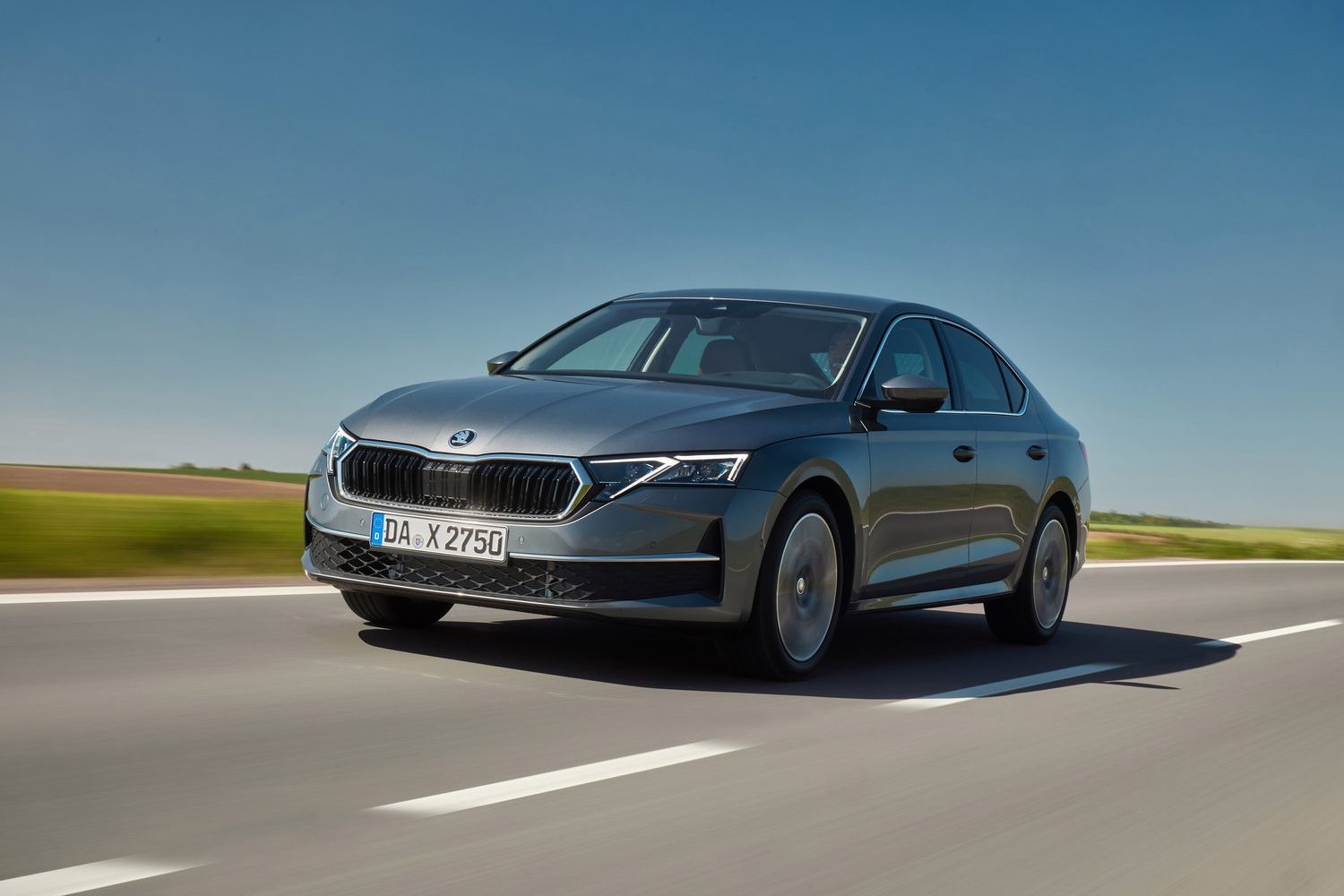 Car Reviews | Skoda Octavia 1.5 TSI 150 (2024) | CompleteCar.ie