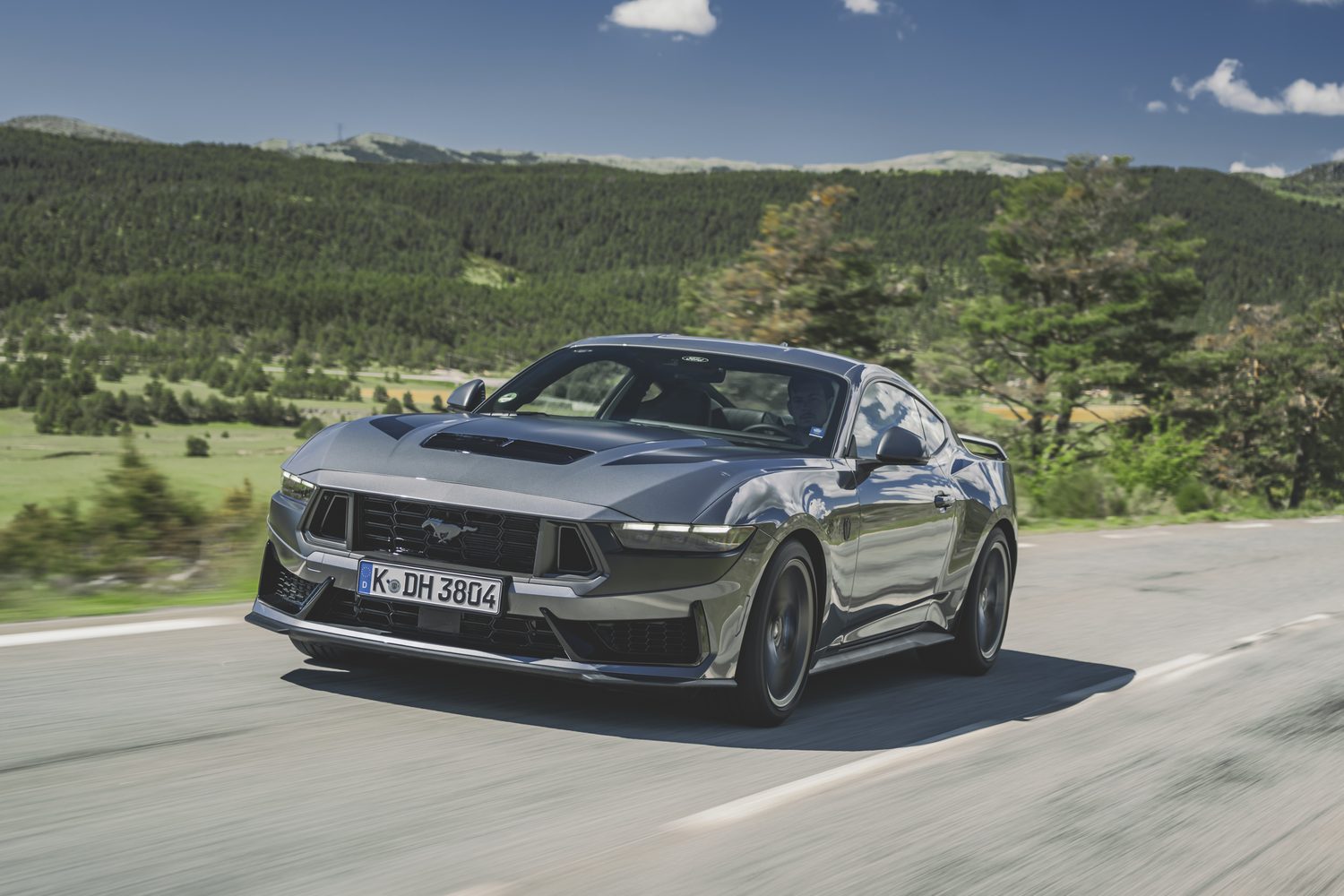 Car Reviews | Ford Mustang Dark Horse | CompleteCar.ie