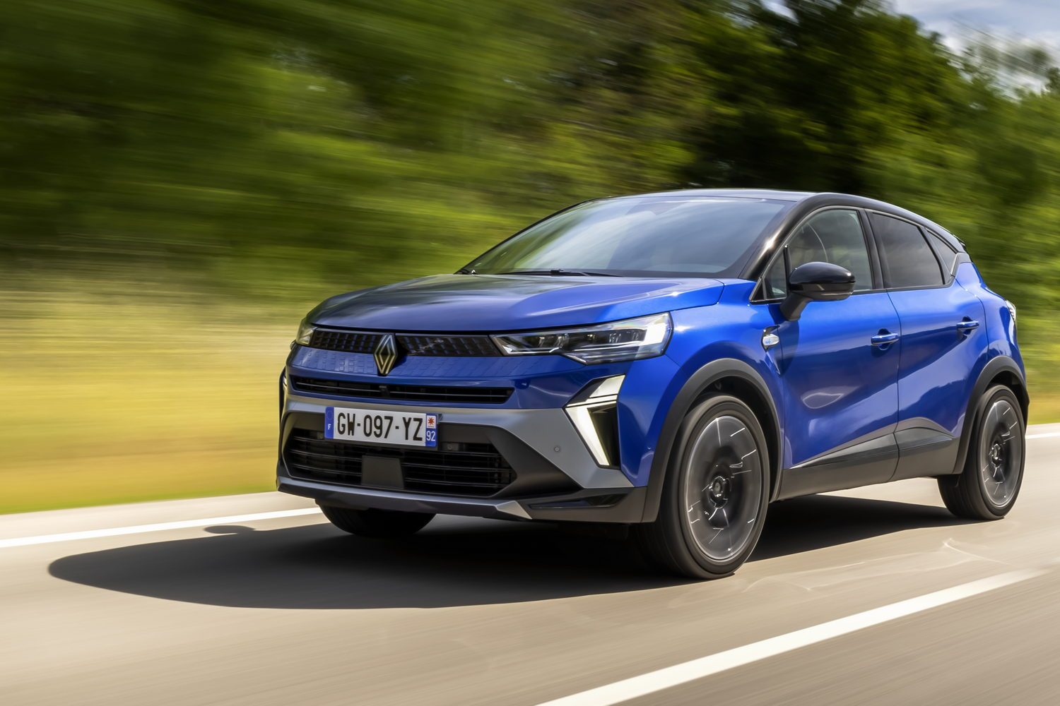 Car Reviews | Renault Captur E-Tech Full Hybrid (2024) | CompleteCar.ie