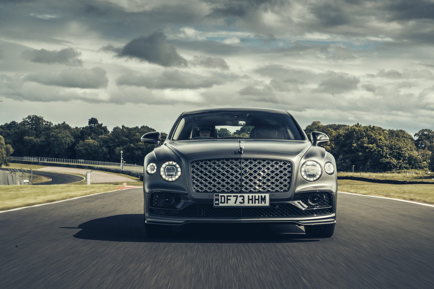 Car Reviews | Bentley Flying Spur W12 Mulliner (2024) | CompleteCar.ie