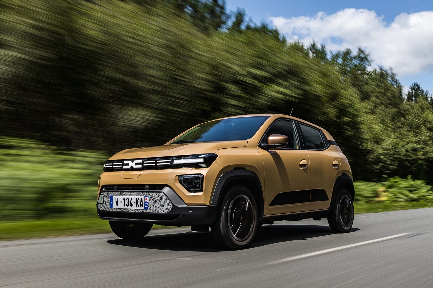 Car Reviews | Dacia Spring 65 Extreme (2025) | CompleteCar.ie