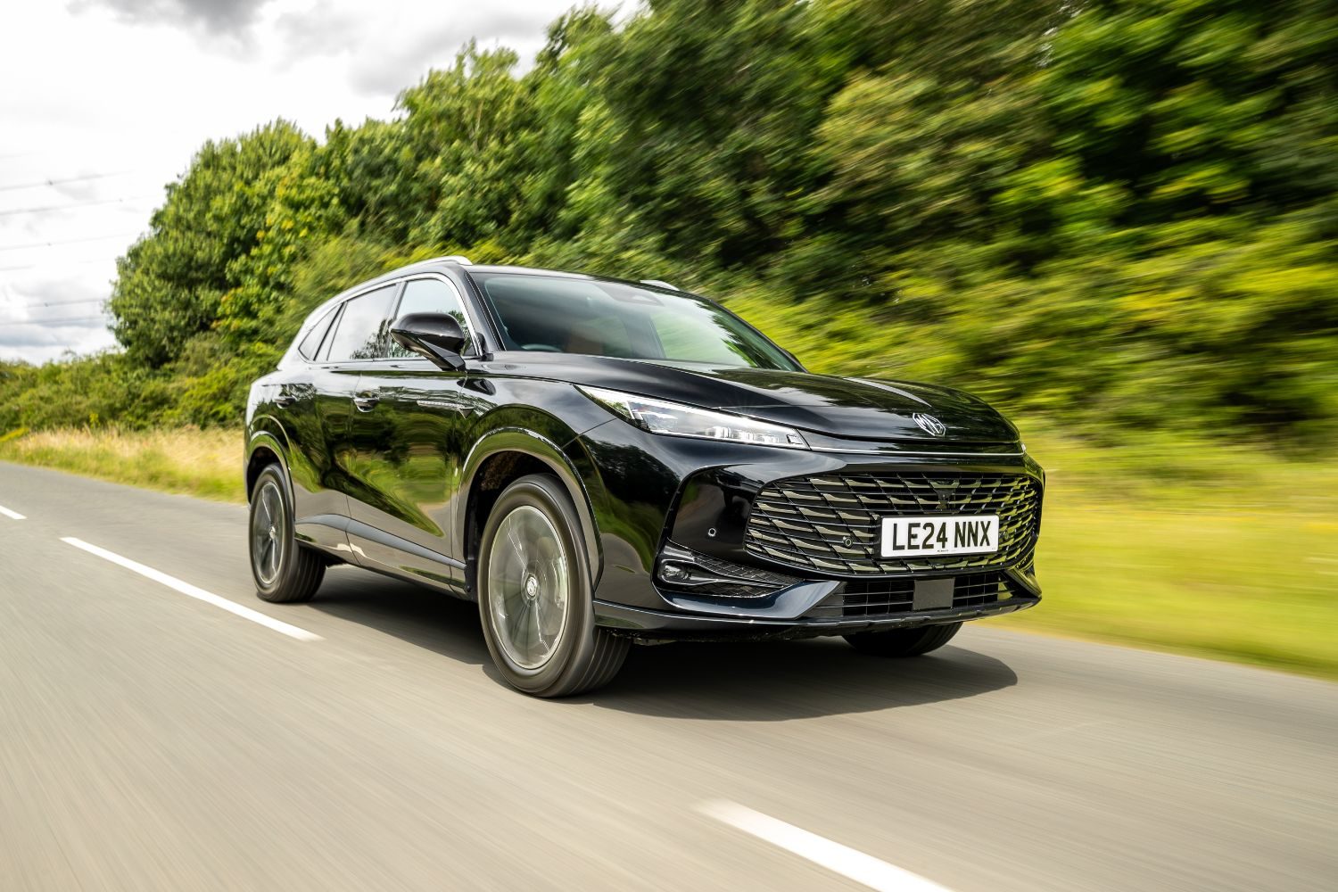 Car Reviews | MG HS PHEV (2025 prototype) | CompleteCar.ie