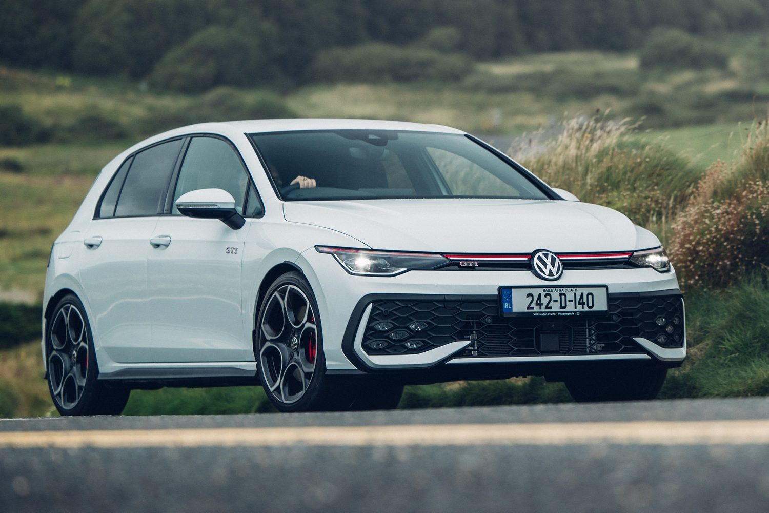 Car Reviews | Volkswagen Golf GTI (2024 - Mk8.5) | CompleteCar.ie