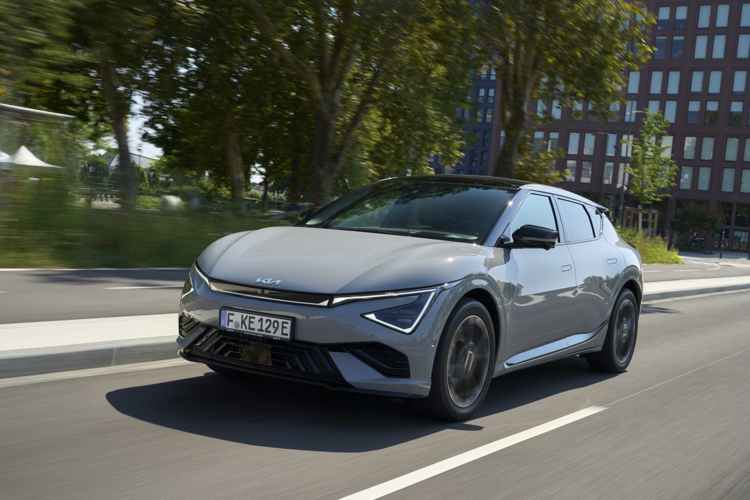 Car Reviews | Kia EV6 (2025) | CompleteCar.ie