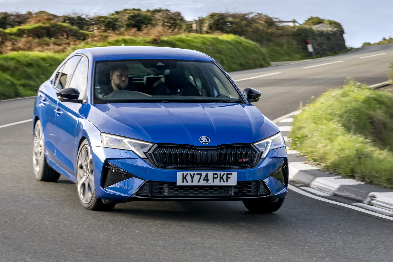 Car Reviews | Skoda Octavia RS TSI (2024) | CompleteCar.ie