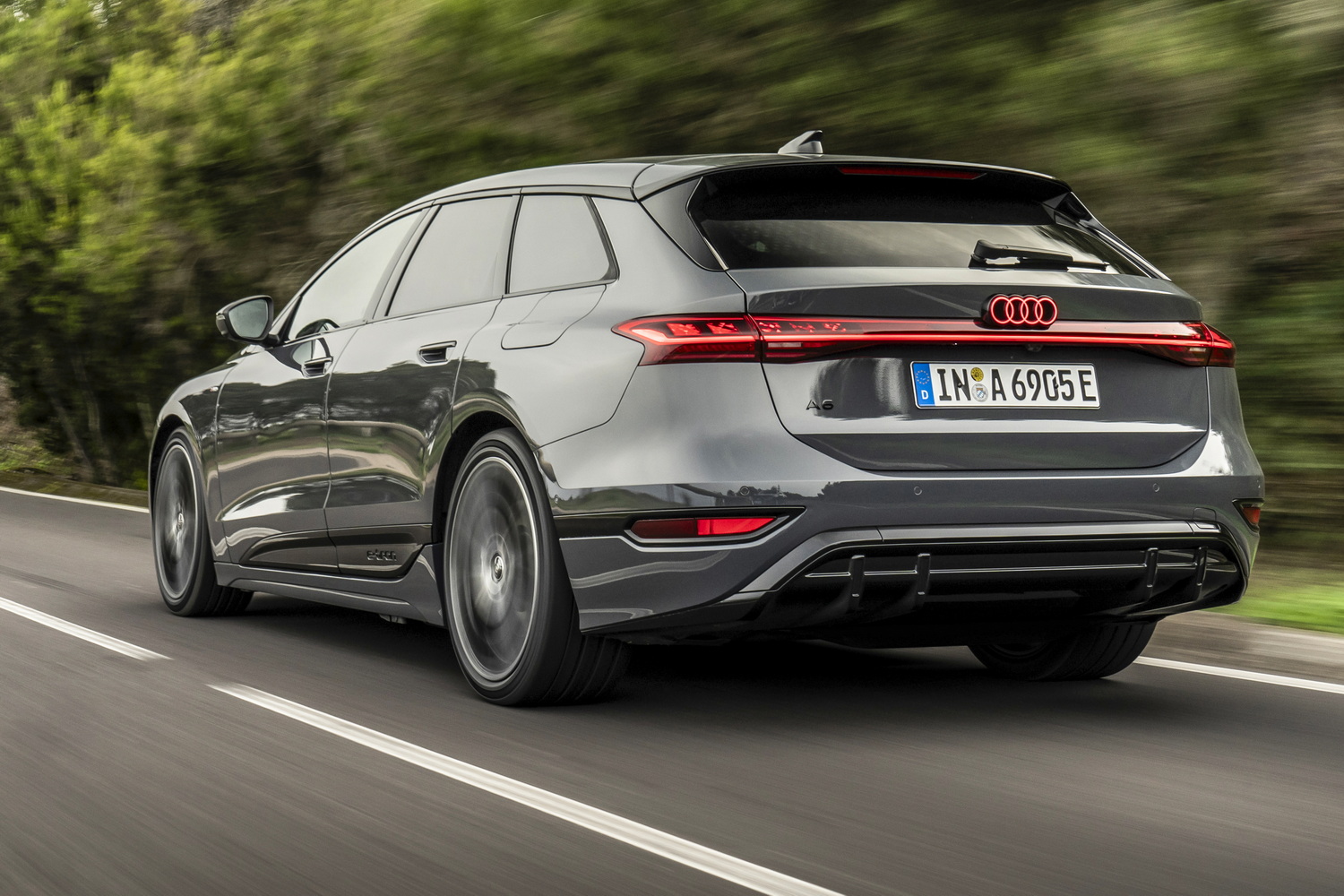 Audi A6 Avant E tron Performance 2025 Reviews Complete Car Audi A6 Avant E tron Performance 2025 Reviews Complete Car