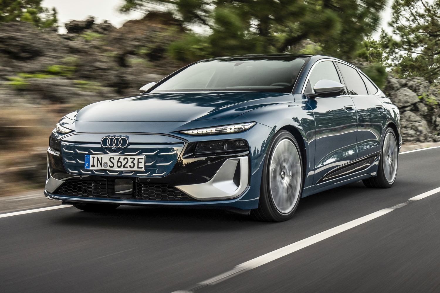 Car Reviews | Audi S6 Sportback e-tron (2025) | CompleteCar.ie