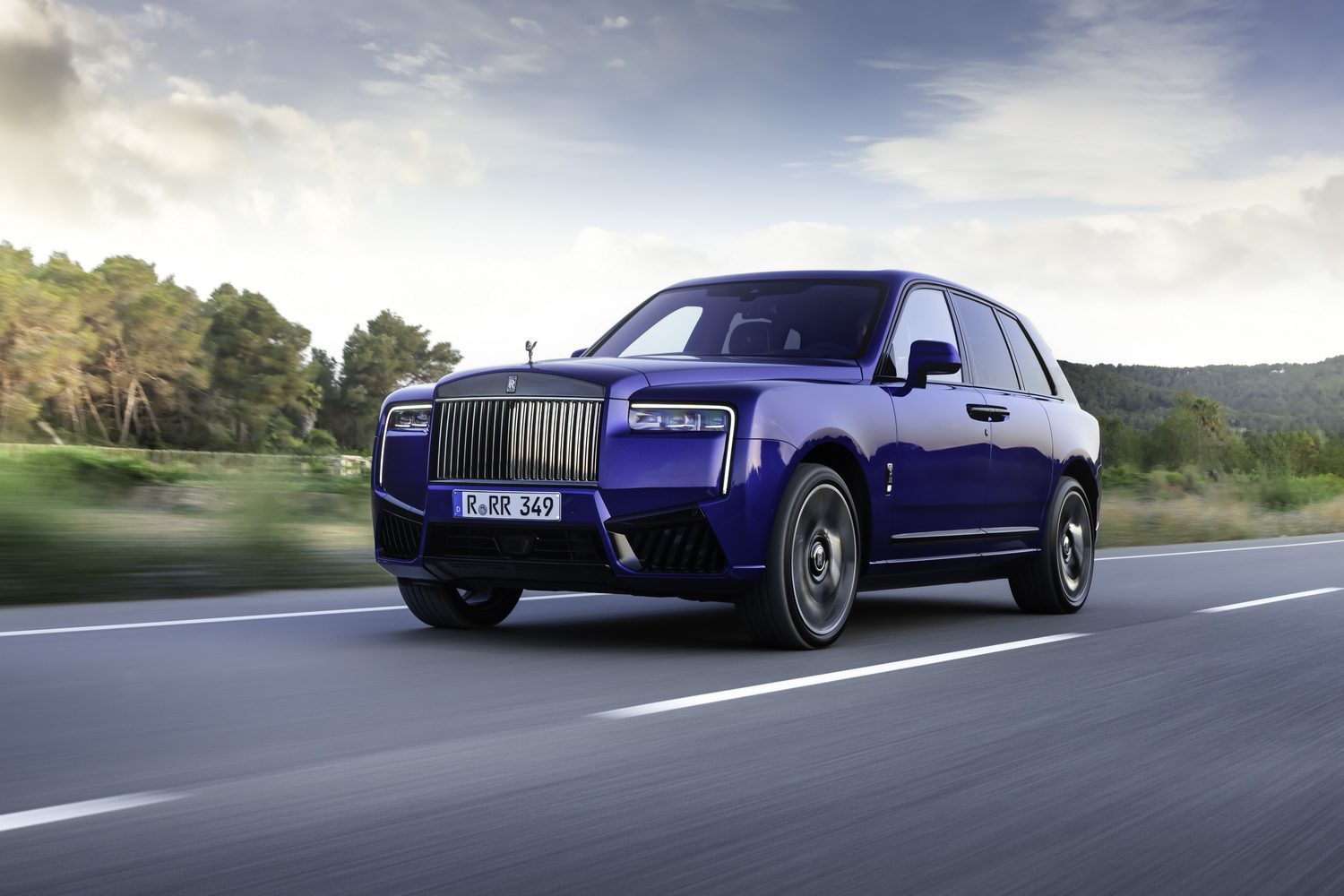 Car Reviews | Rolls-Royce Cullinan II Black Badge (2024) | CompleteCar.ie