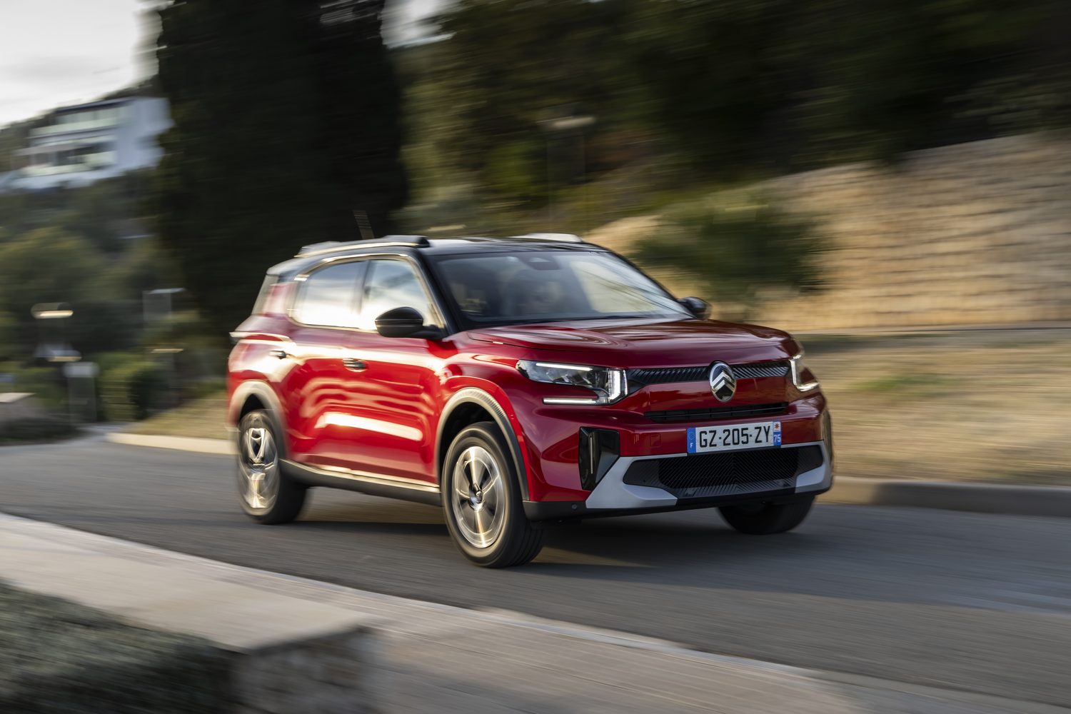 Car Reviews | Citroen e-C3 Aircross (2025) | CompleteCar.ie
