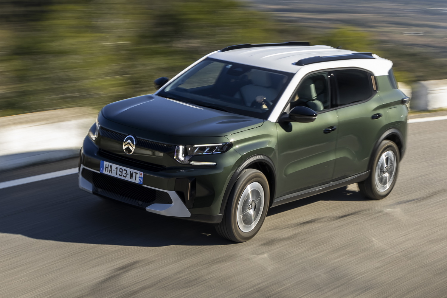 Car Reviews | Citroen C3 Aircross Hybrid (2025) | CompleteCar.ie
