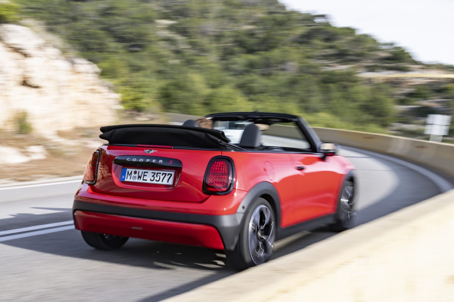 Car Reviews | MINI Cooper S Convertible (2025) | CompleteCar.ie