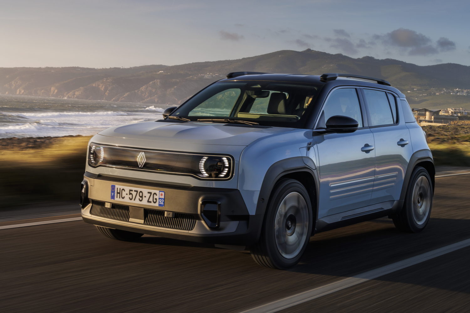 Car Reviews | Renault 4 E-Tech electric (2025) | CompleteCar.ie