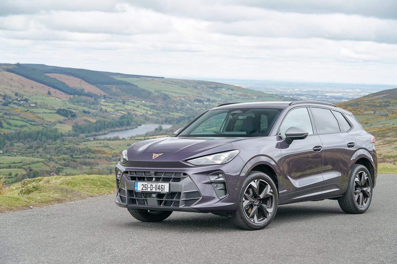 Car Reviews | Cupra Terramar 1.5 eTSI (2025) | CompleteCar.ie