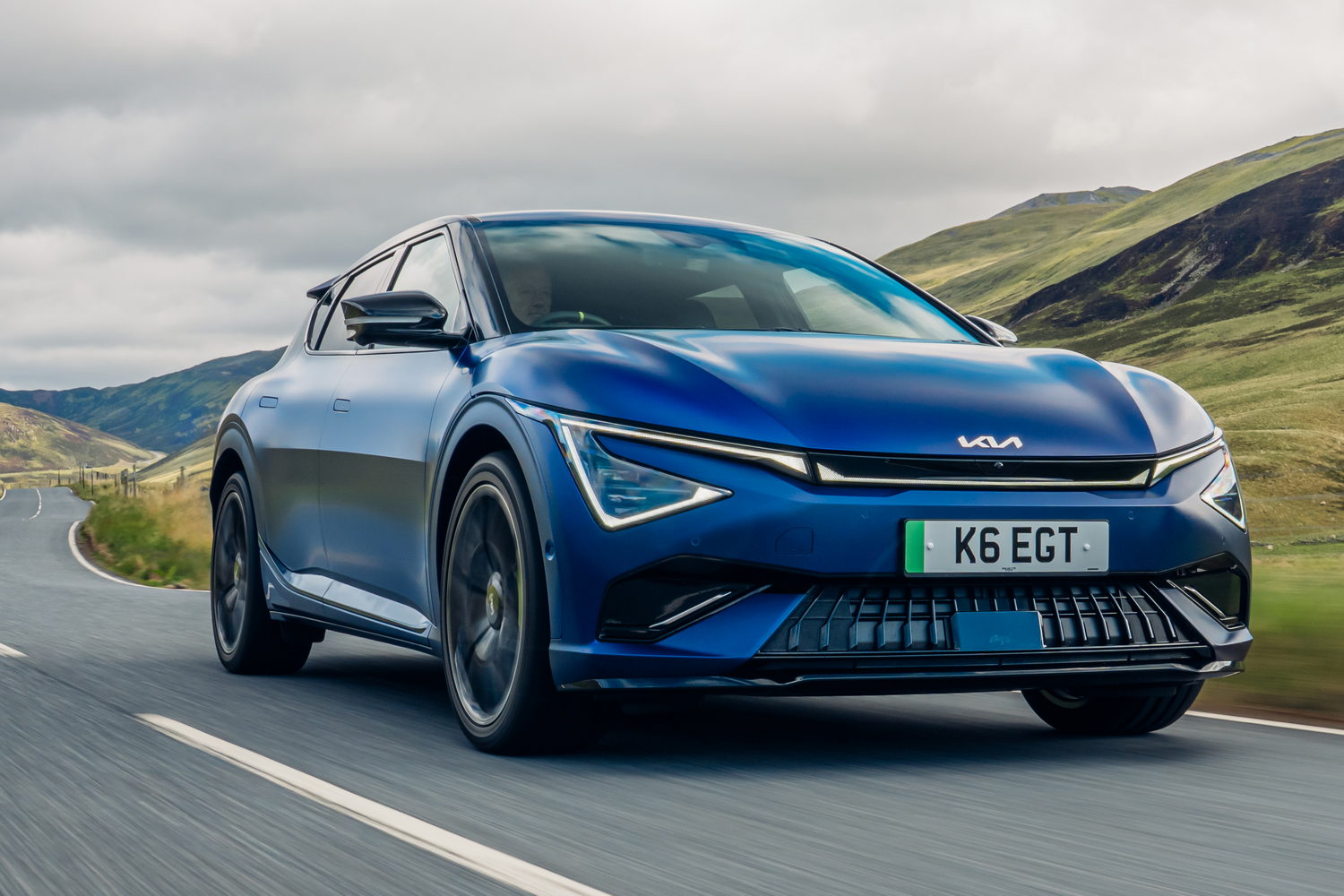 Car Reviews | Kia EV6 GT (2025) | CompleteCar.ie