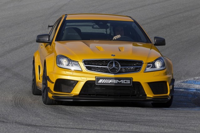 Car Reviews | Mercedes-Benz C 63 AMG Black Series | CompleteCar.ie