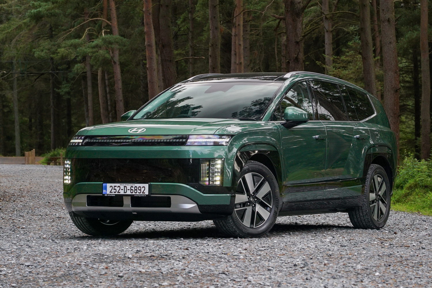 Car Reviews | Hyundai Ioniq 9 (2025) | CompleteCar.ie