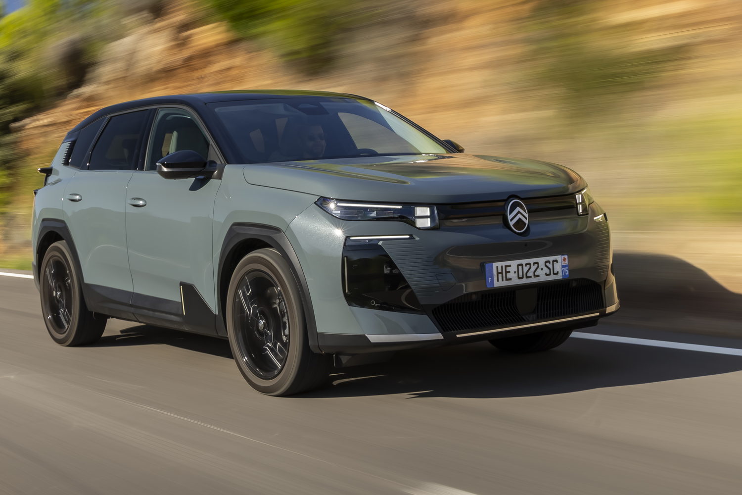 Car Reviews | Citroen e-C5 Aircross (2026) | CompleteCar.ie