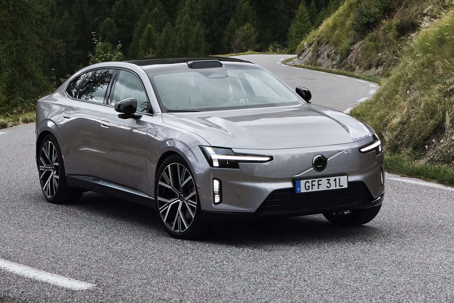Car Reviews | Volvo ES90 (2026) | CompleteCar.ie