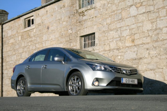 Toyota Avensis Reviews Test Drives Complete Car