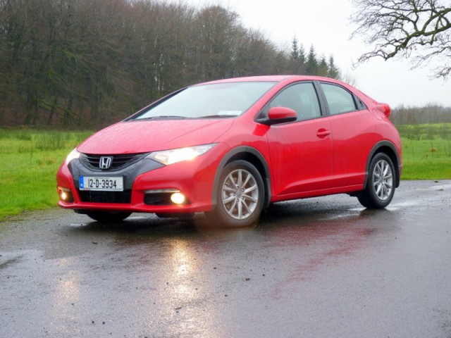 Car Reviews | Honda Civic | CompleteCar.ie