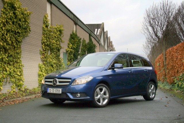 Car Reviews | Mercedes-Benz B-Class | CompleteCar.ie