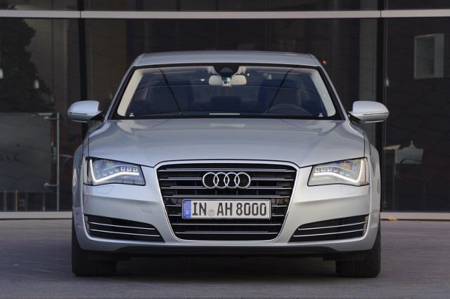 Car Reviews | Audi A8 Hybrid | CompleteCar.ie