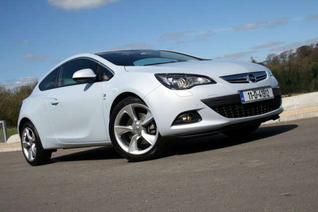 Specs for all Opel Astra H GTC versions