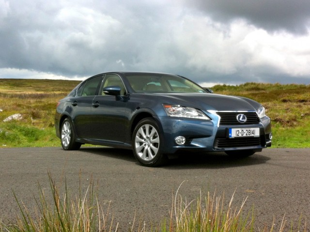 Car Reviews | Lexus GS 450h | CompleteCar.ie
