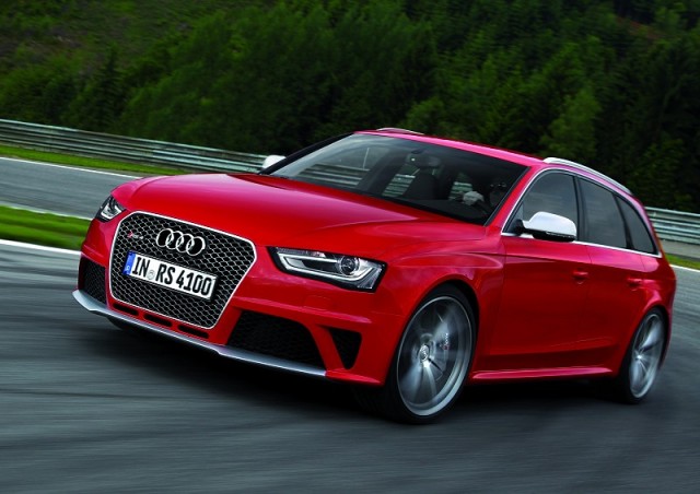Car Reviews | Audi RS 4 Avant | CompleteCar.ie