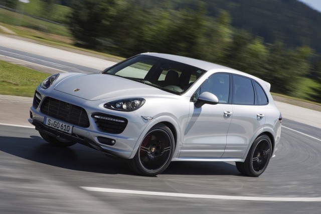 Car Reviews | Porsche Cayenne GTS | CompleteCar.ie