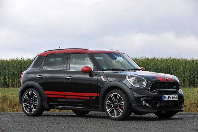 Car Reviews | MINI John Cooper Works Countryman | CompleteCar.ie