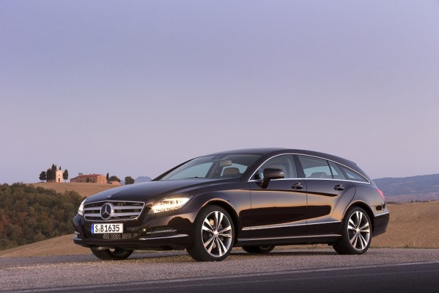 Car Reviews | Mercedes-Benz CLS Shooting Brake | CompleteCar.ie