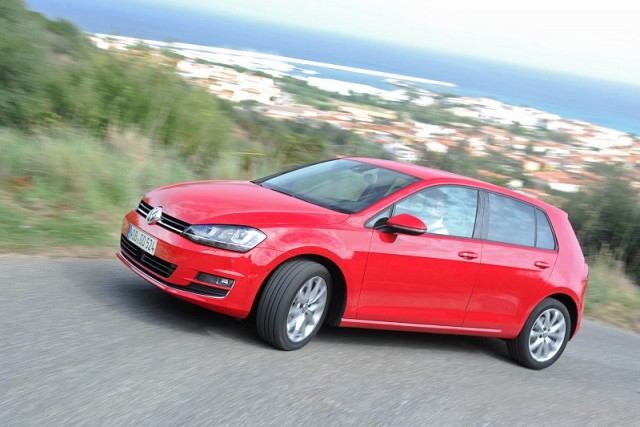 Car Reviews | Volkswagen Golf | CompleteCar.ie