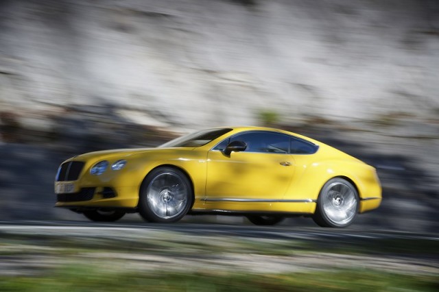 Car Reviews | Bentley Continental GT | CompleteCar.ie