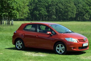 Car Reviews | Toyota Auris | CompleteCar.ie