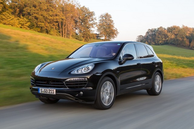 Car Reviews | Porsche Cayenne S Diesel | CompleteCar.ie