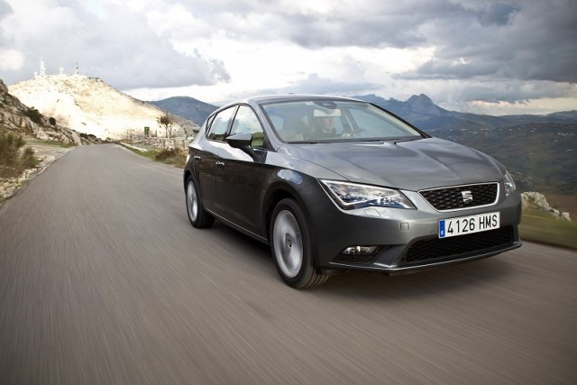 Car Reviews | SEAT Leon | CompleteCar.ie