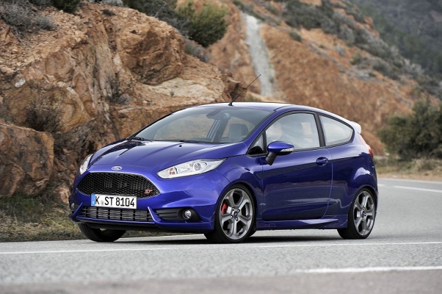 Car Reviews | Ford Fiesta ST | CompleteCar.ie