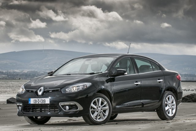 Car Reviews | Renault Fluence | CompleteCar.ie