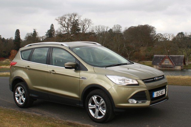 Car Reviews | Ford Kuga | CompleteCar.ie