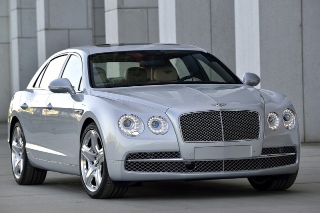 Car Reviews | Bentley Flying Spur | CompleteCar.ie